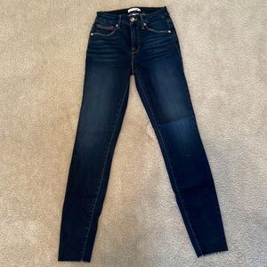 Good American. Good Legs Crop Jean.